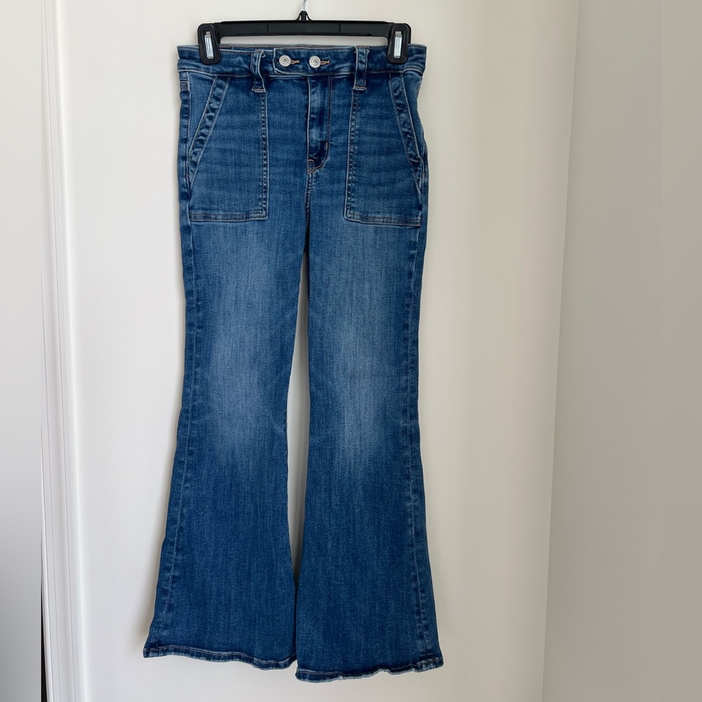 American Eagle Next Level Super High Waisted Flare Jean Size 4 Extra Short